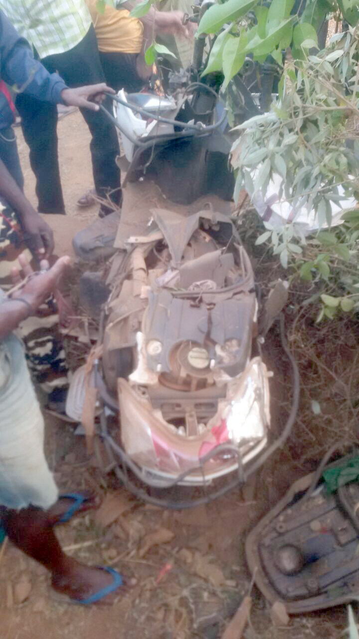 ಶಾಲಾ ಬಸ್ ಢಿಕ್ಕಿ: ದಂಪತಿ ಮೃತ್ಯು